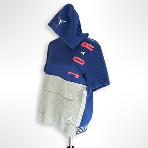 Nike Boys Air Jordan Short Sleeve Pullover Hoodie, XL 13-15Y, Sportswear